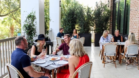 Ovide patio